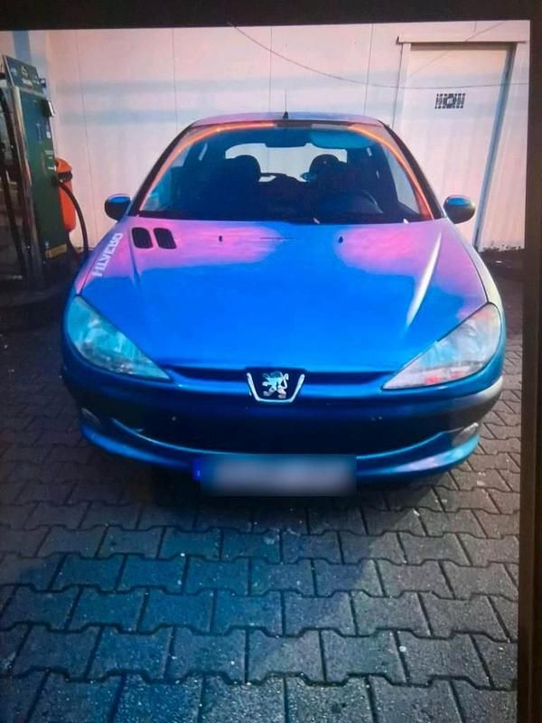 Gebraucht Peugeot 206 75 PS (55 kW) 1998 Blau Kleinwagen