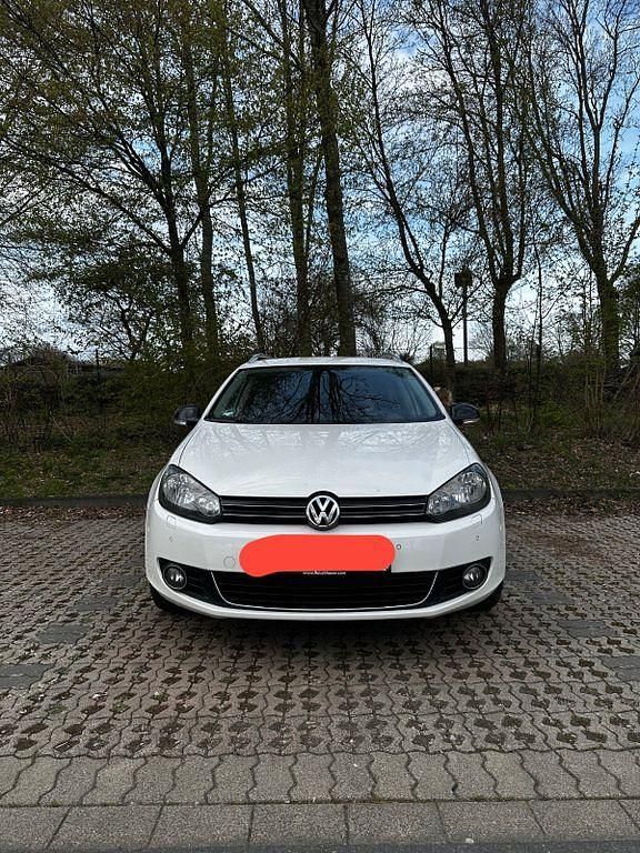 Gebraucht VW Golf VII Style 105 PS (77 kW) 2012 Weiß Kombi