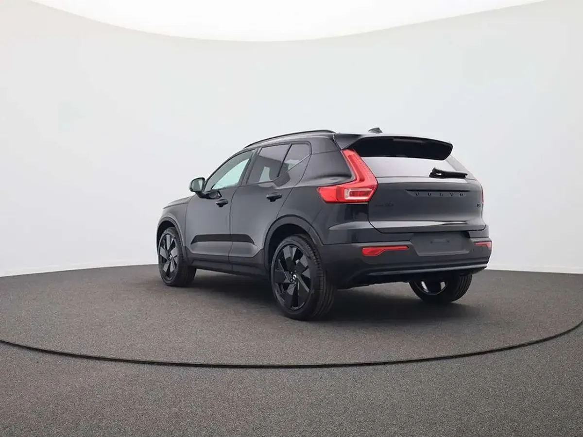 Nouvelle Volvo XC40 Plus 197 ch (144 kW) 2026 Noir SUV