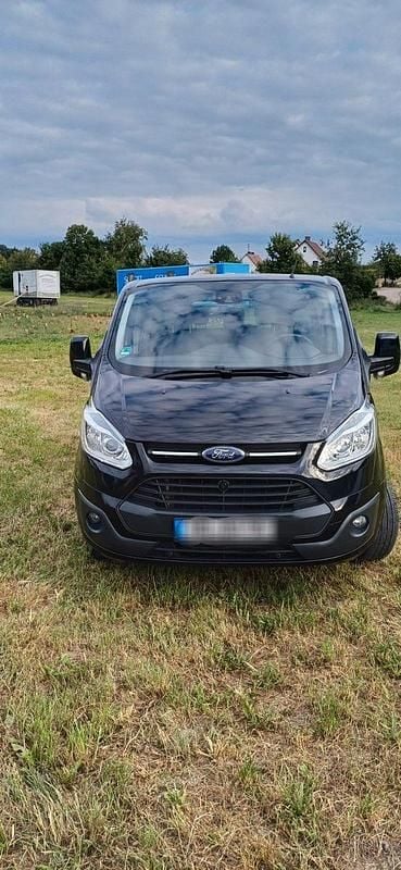 Schwarz Gebraucht 2015 Ford Tourneo Kombi | 13.200 € (Fairer Preis) - Bild 1/4