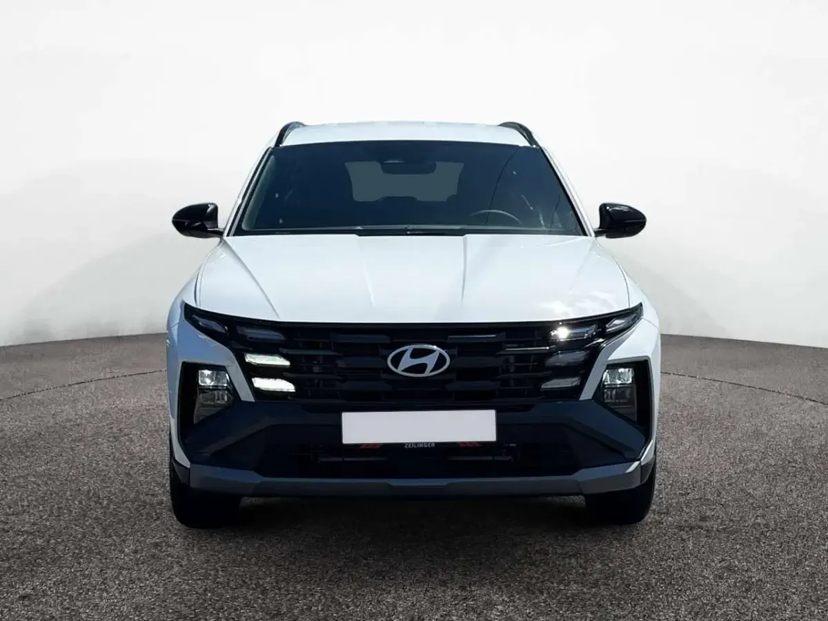 Neu Hyundai Tucson Blackline 239 PS (175 kW) 2026 Atlas white SUV