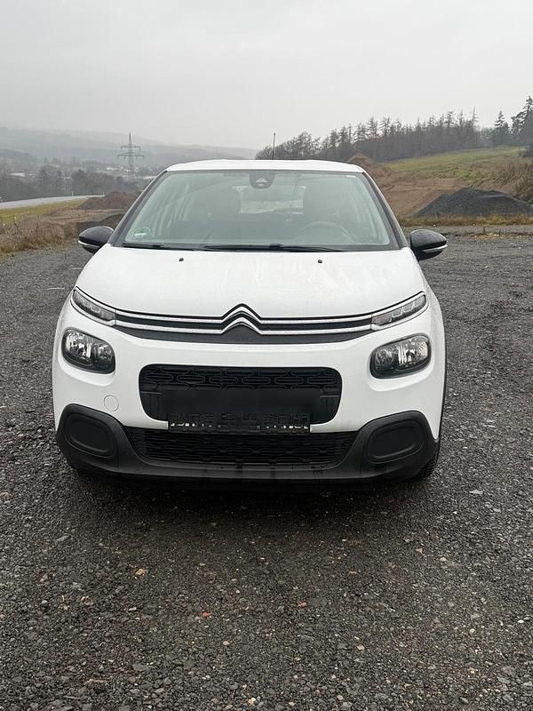 Weiß Gebraucht 2018 Citroën C3 Kleinwagen | 5.150 € (Guter Preis) - Bild 1/4