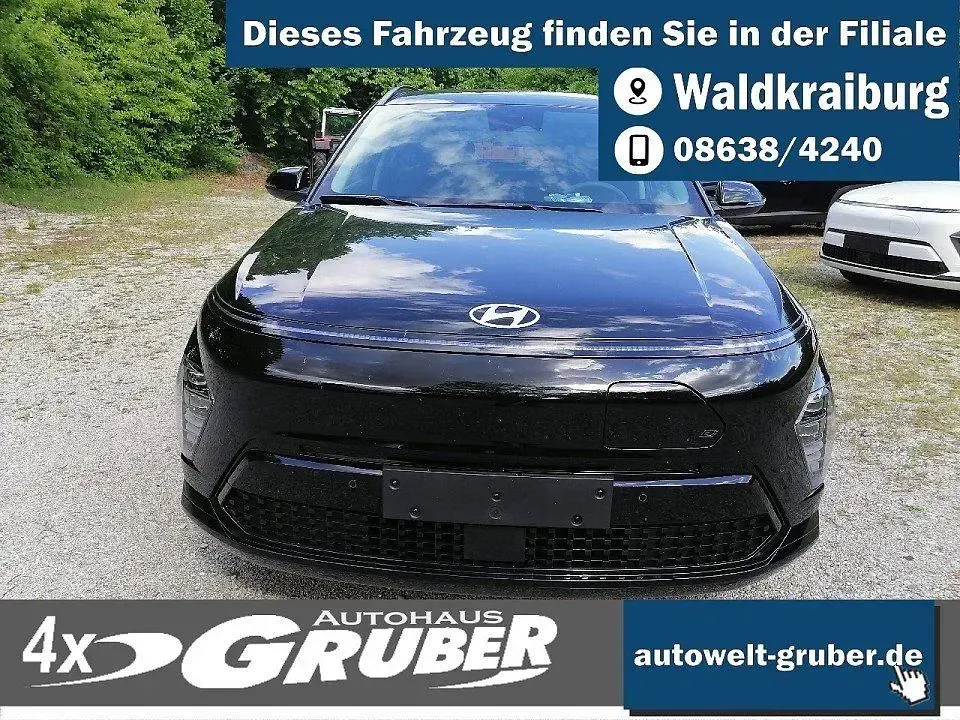 Neu Hyundai Kona Trend 150 kW (204 PS) 2026 Abyss black SUV