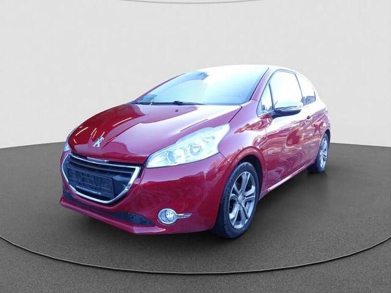 Gebraucht Peugeot 208 Allure 82 PS (60 kW) 2014 Unbekannt (metallic) Kleinwagen