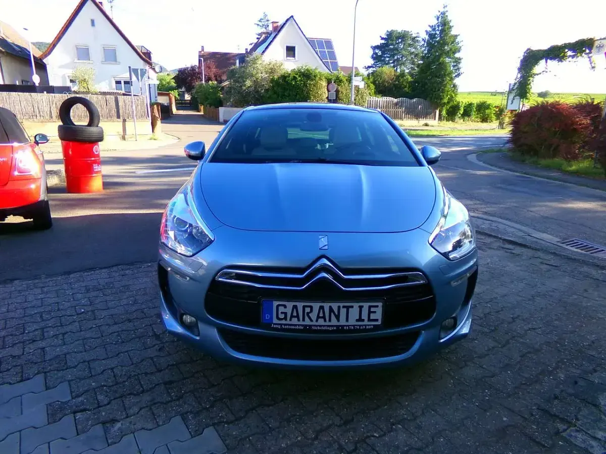 Gebraucht Citroën DS5 Sport Chic 163 PS (119 kW) 2012 Blau philae/metalliclack Kleinwagen