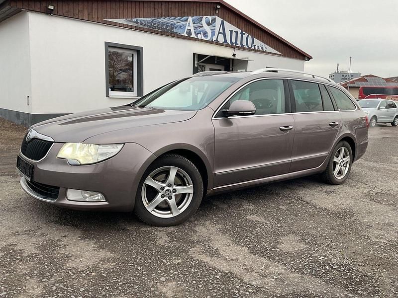 Violet Gebraucht 2011 Skoda Superb Elegance Kombi | 3.999 € (Fairer Preis) - Bild 1/4