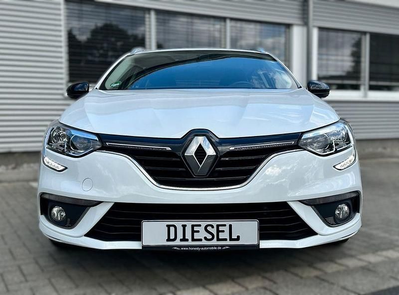 Gebraucht Renault Mégane IV LIMITED 116 PS (85 kW) 2019 Weiß Limousine