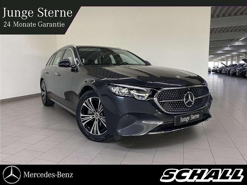 Graphitgrau Gebraucht 2024 Mercedes E220 Avantgarde Kombi | 53.979 € (Fairer Preis) - Bild 1/4