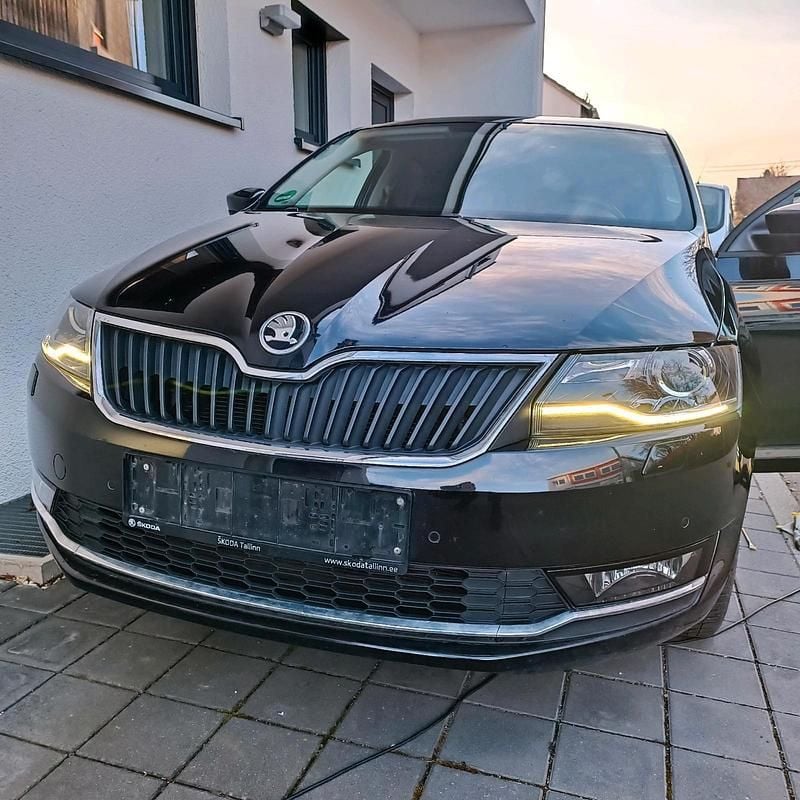 Schwarz Gebraucht 2017 Skoda Rapid Limousine | 8.200 € - Bild 1/4