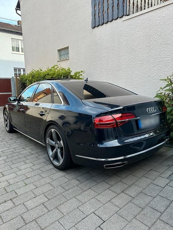 Gebraucht Audi A8 385 PS (283 kW) 2015 Blau Limousine