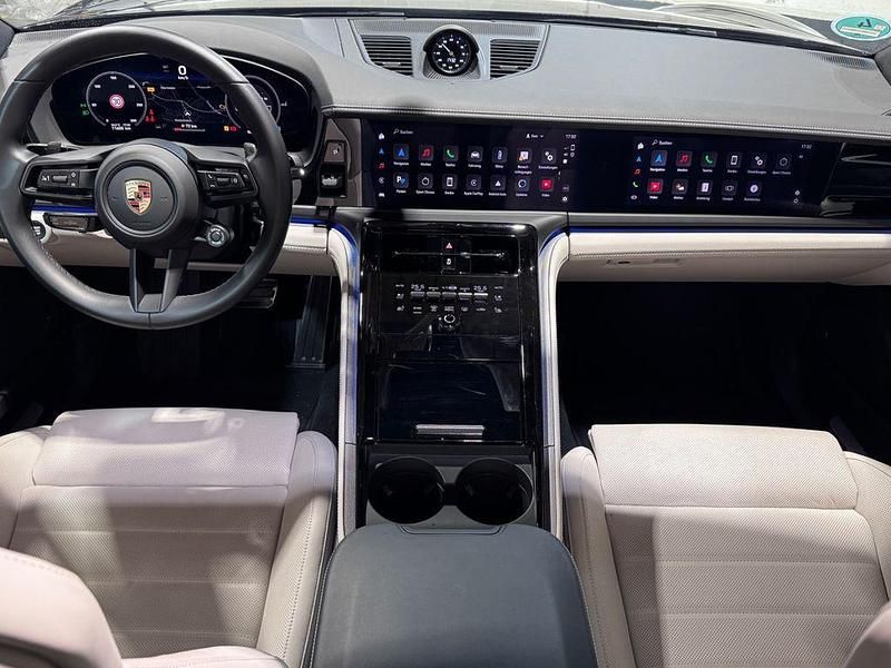 Gebraucht Porsche Panamera Chrono 354 PS (260 kW) 2024 Schwarz Kleinwagen