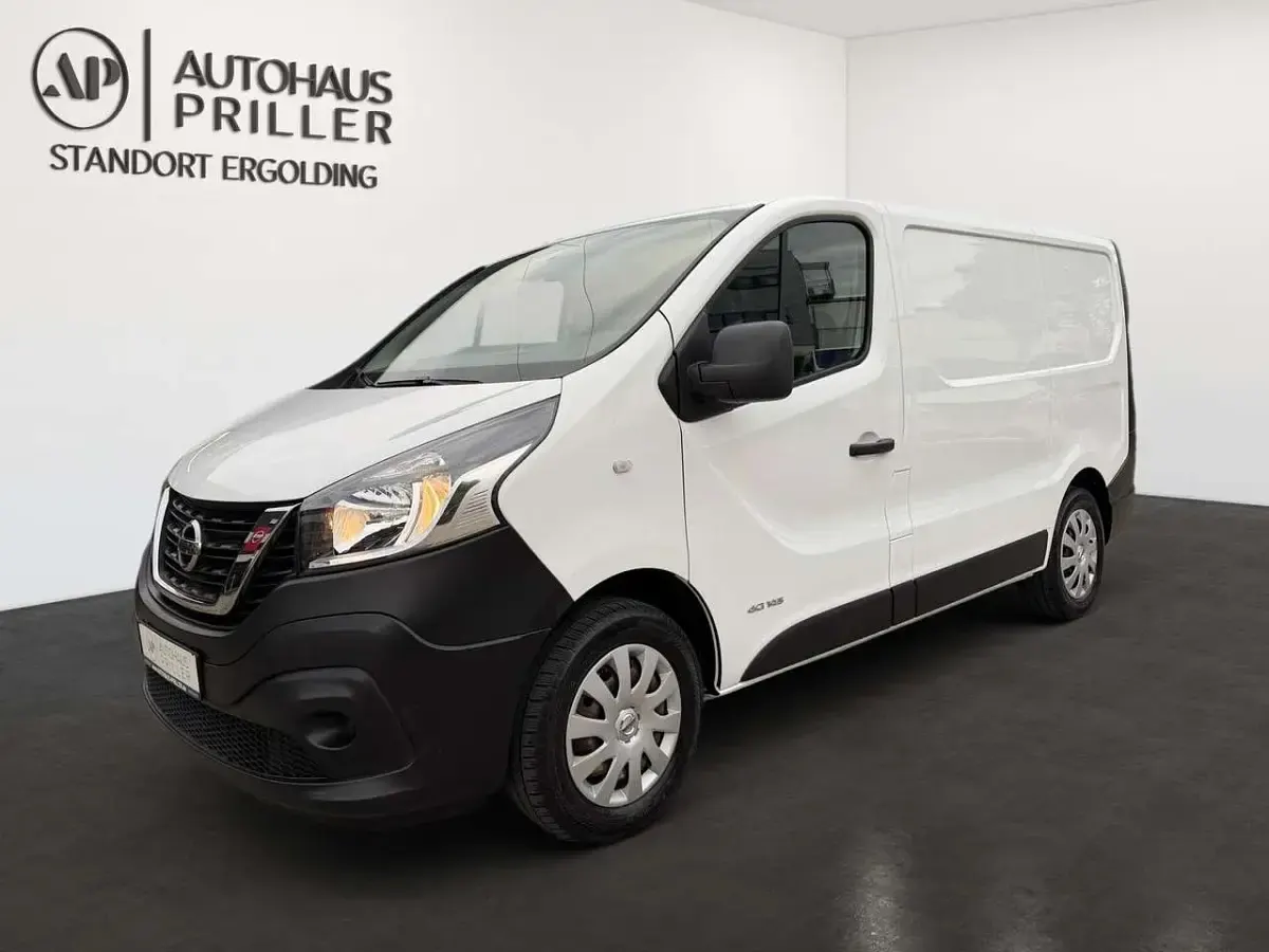 Gebraucht Nissan NV300 Comfort 145 PS (106 kW) 2021 Glacier white (s) Van