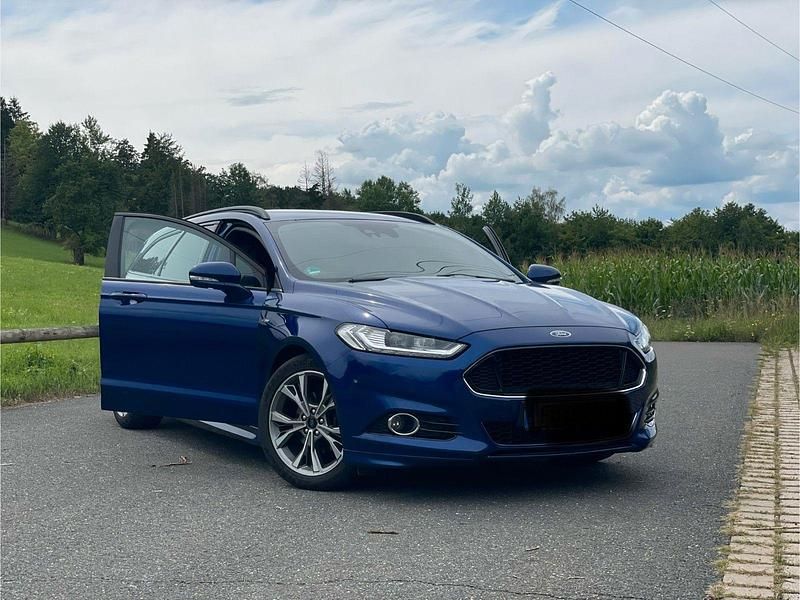 Blau Gebraucht 2018 Ford Mondeo ST Kombi | 14.950 € (Etwas zu teuer) - Bild 1/4
