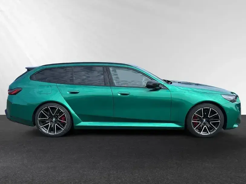 Gebraucht BMW M5 M Sport 727 PS (534 kW) 2025 Isle of man grün metallic Kombi