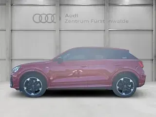 Gebraucht Audi Q2 S-Line 190 PS (139 kW) 2025 Rot SUV