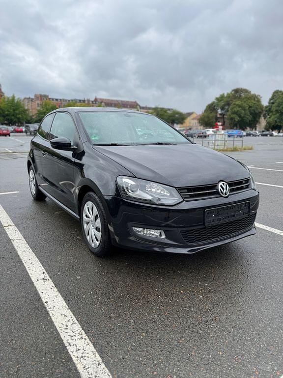 Schwarz Gebraucht 2013 VW Polo Life Kleinwagen | 5.990 € (Guter Preis) - Bild 1/4