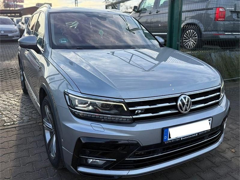 Gebraucht VW Tiguan Allspace Highline 190 PS (139 kW) 2020 Silber SUV