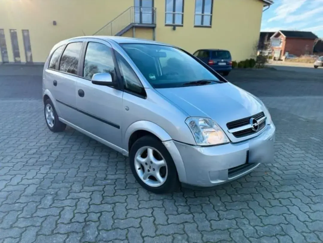 Gebraucht Opel Meriva 106 PS (77 kW) 2007 Silber Van / Kleinbus