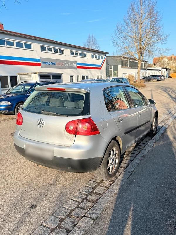 Gebraucht VW Golf V 101 PS (74 kW) 2005 Silber Kleinwagen