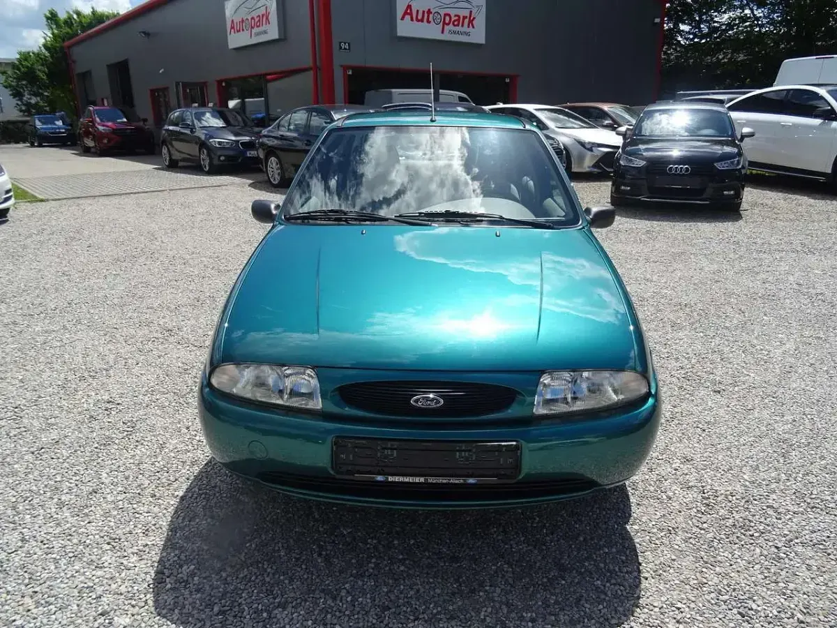Gebraucht Ford Fiesta Style 75 PS (55 kW) 1999 Karibikgrün Kleinwagen