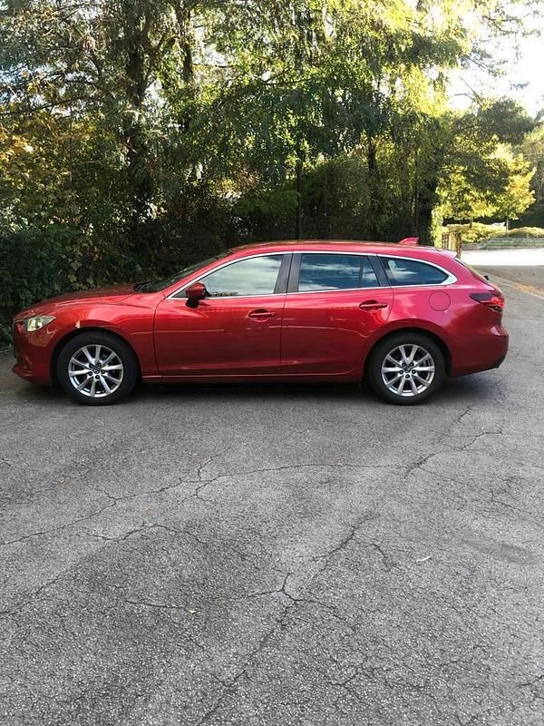 Gebraucht Mazda 6 150 PS (110 kW) 2013 Rot Kombi
