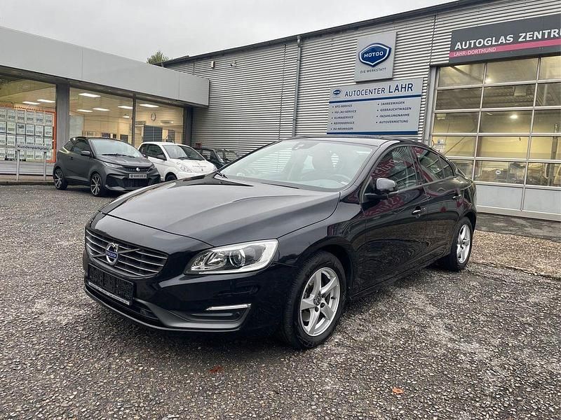 Schwarz Gebraucht 2015 Volvo S60 Business Edition Limousine | 13.750 € (Fairer Preis) - Bild 1/4