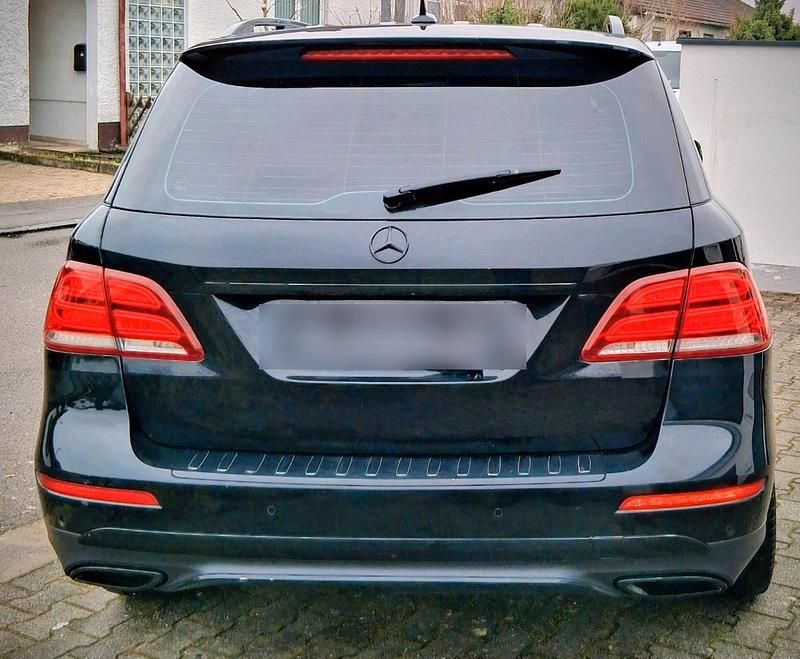 Gebraucht Mercedes GLE350 AMG line 258 PS (189 kW) 2015 Schwarz SUV