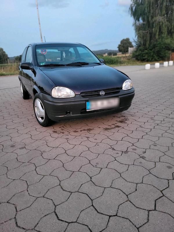 Violet Gebraucht 1996 Opel Corsa Kleinwagen | 850 € (Guter Preis) - Bild 1/4