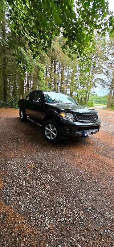 Schwarz Gebraucht 2011 Nissan Navara Abholung | 11.500 € (Superpreis) - Bild 1/4