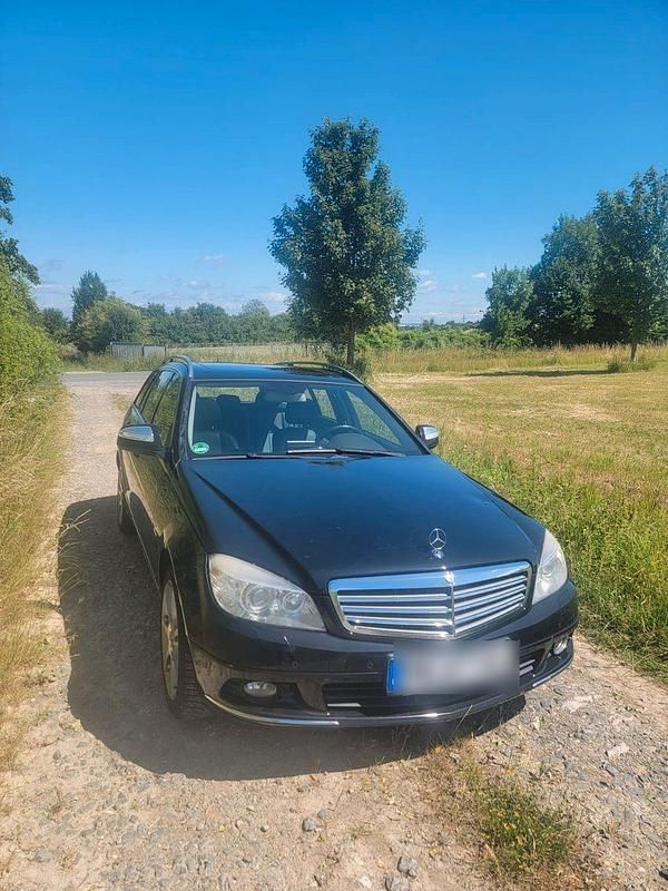 Schwarz Gebraucht 2007 Mercedes C350 Kombi | 5.995 € (Fairer Preis) - Bild 1/4