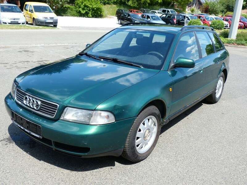 Grün Gebraucht 1998 Audi A4 Kombi | 399 € (Guter Preis) - Bild 1/4