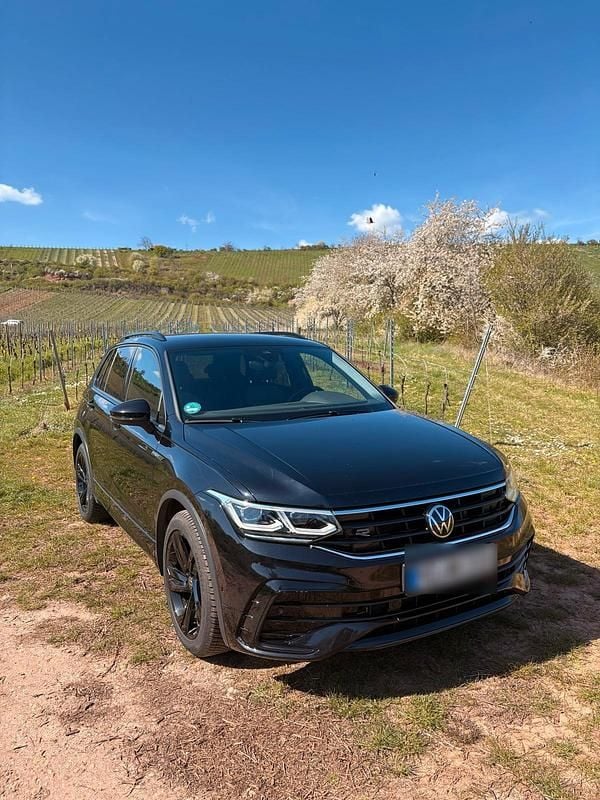 Gebraucht VW Tiguan Style 150 PS (110 kW) 2021 Schwarz SUV