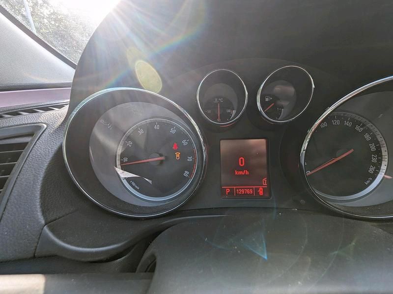 Brugt Opel Insignia 220 HK (161 kW) 2009 Andere farben Stationcar
