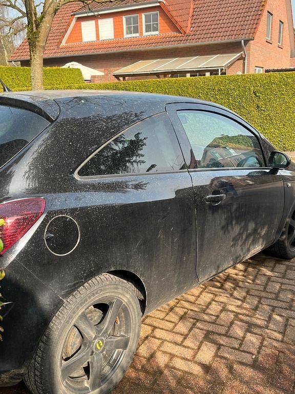 Gebraucht Opel Corsa Edition 87 PS (63 kW) 2011 Schwarz Kleinwagen