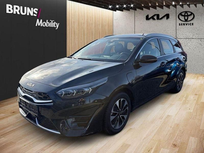 Gebraucht Kia Ceed Sportswagon 140 PS (102 kW) 2022 Schwarz Kombi