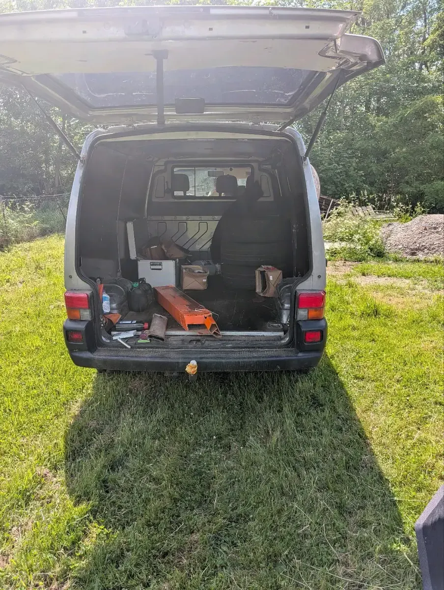Gebraucht VW Transporter 101 PS (74 kW) 2001 Silber Van