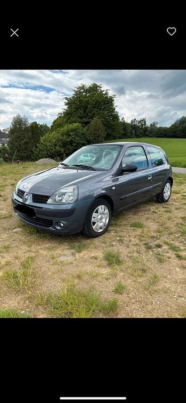 Blau Gebraucht 2005 Renault Clio Coupé | 2.500 € - Bild 1/4