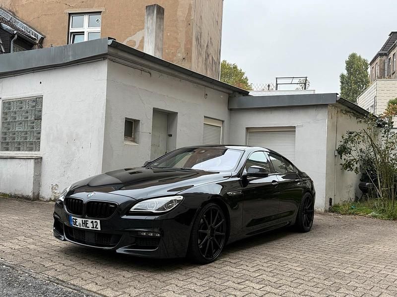 Schwarz Gebraucht 2015 BMW 640 Coupé | 19.890 € (Fairer Preis) - Bild 1/4