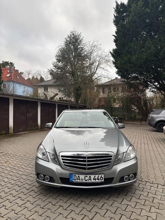 Gebraucht Mercedes E350 Elegance 265 PS (194 kW) 2010 Grau Limousine