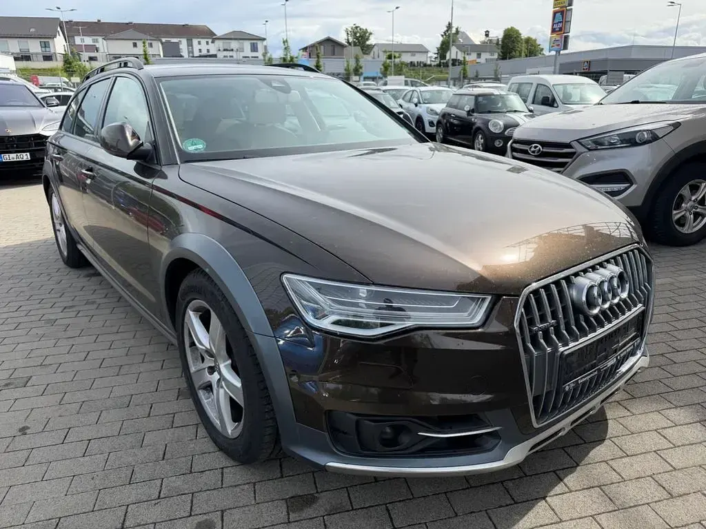 Gebraucht Audi A6 Allroad 272 PS (200 kW) 2015 Braun Kombi