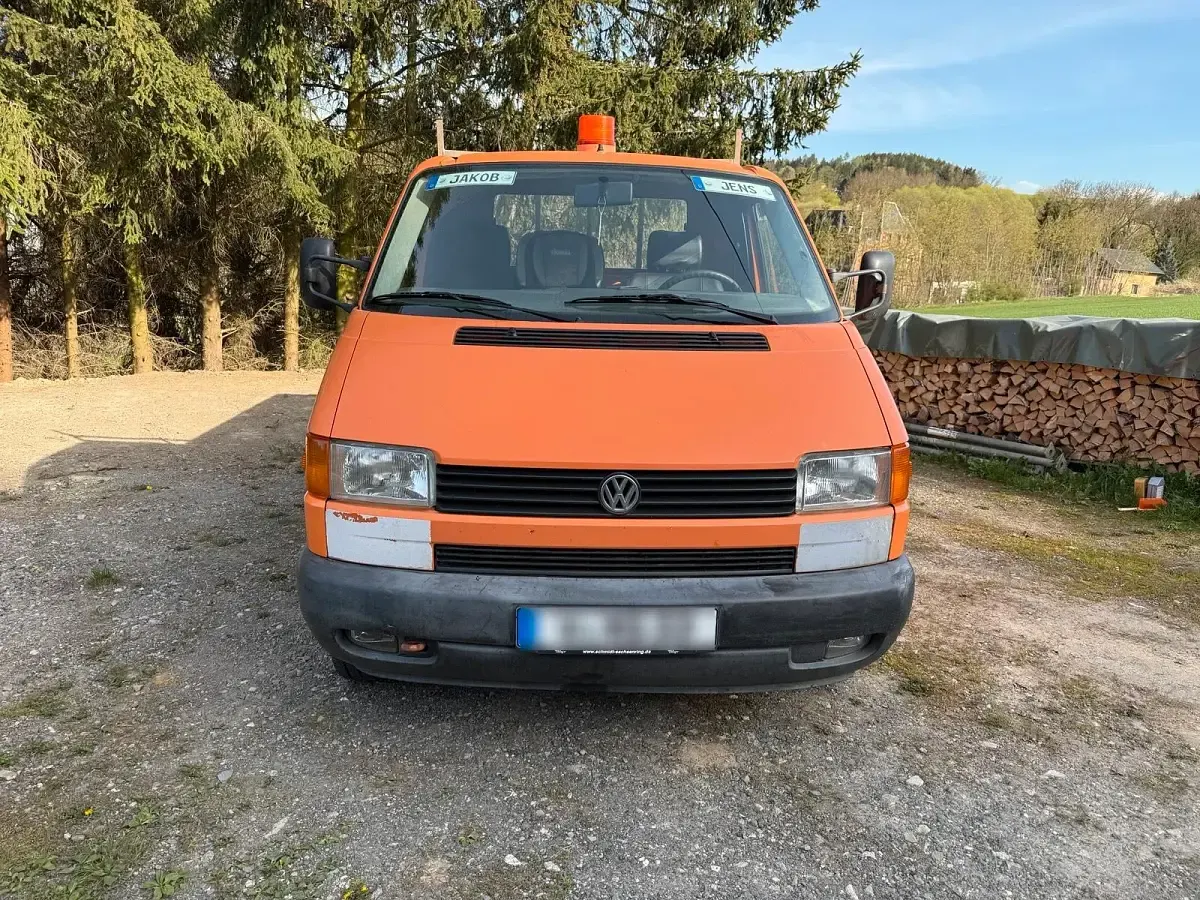 Second-hand VW T4 77 CP (56 kW) 1998 Portocaliu Van