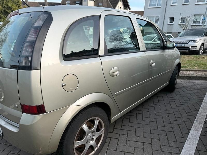 Gebraucht Opel Meriva 74 PS (54 kW) 2006 Gold Van / Kleinbus