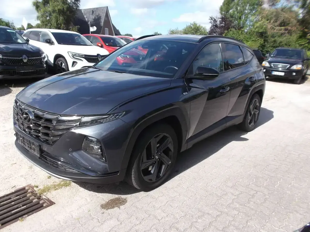 Gebraucht Hyundai Tucson Blackline 179 PS (131 kW) 2023 Dark knight / mic SUV