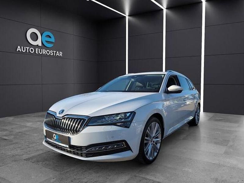 Moonweiss metallic Gebraucht 2022 Skoda Superb Kombi | 29.950 € (Etwas zu teuer) - Bild 1/4