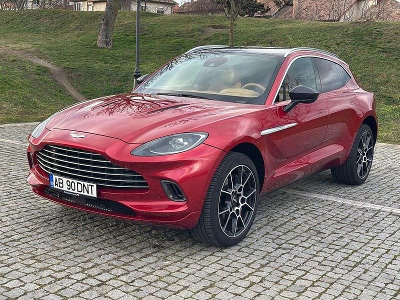 Gebraucht Aston Martin DBX 551 PS (405 kW) 2021 Rot SUV
