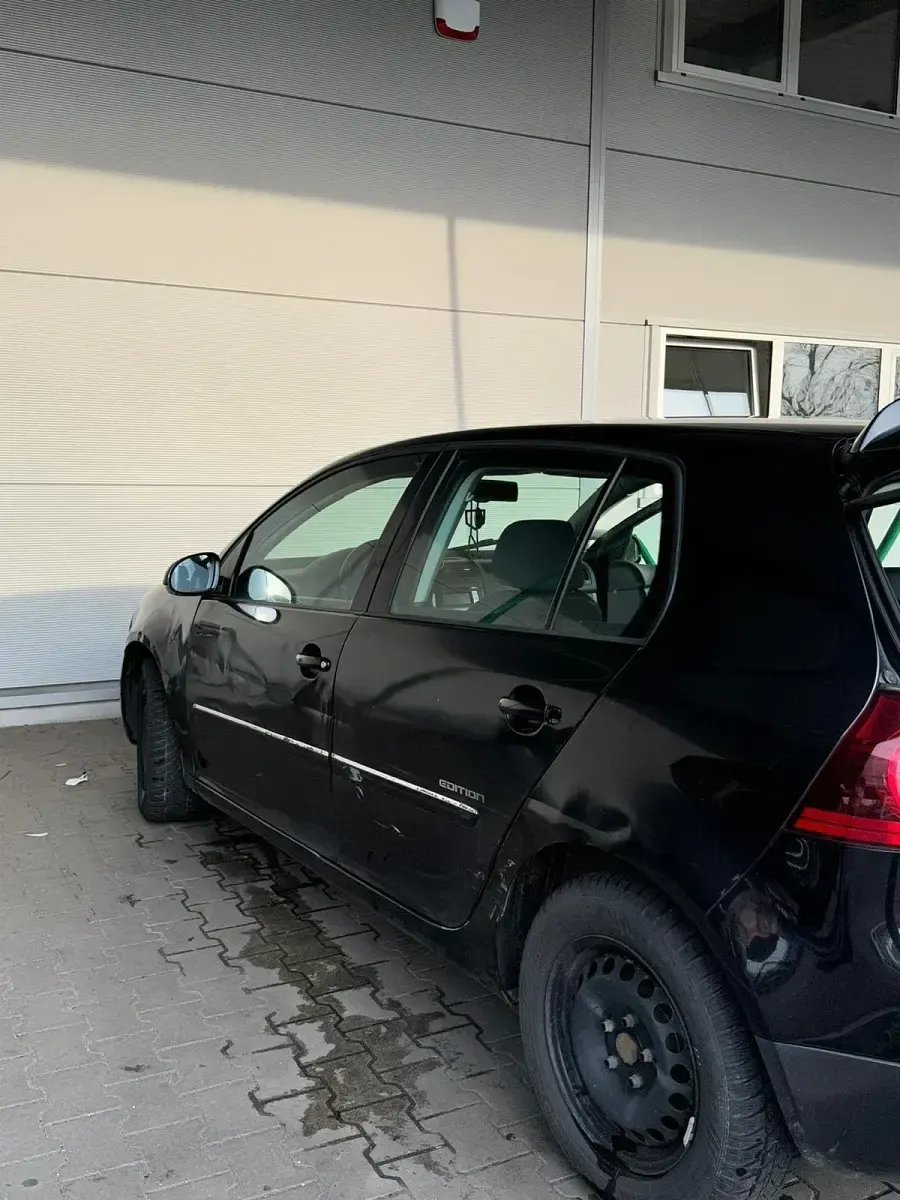 Gebraucht VW Golf V 80 PS (58 kW) 2008 Schwarz Kleinwagen