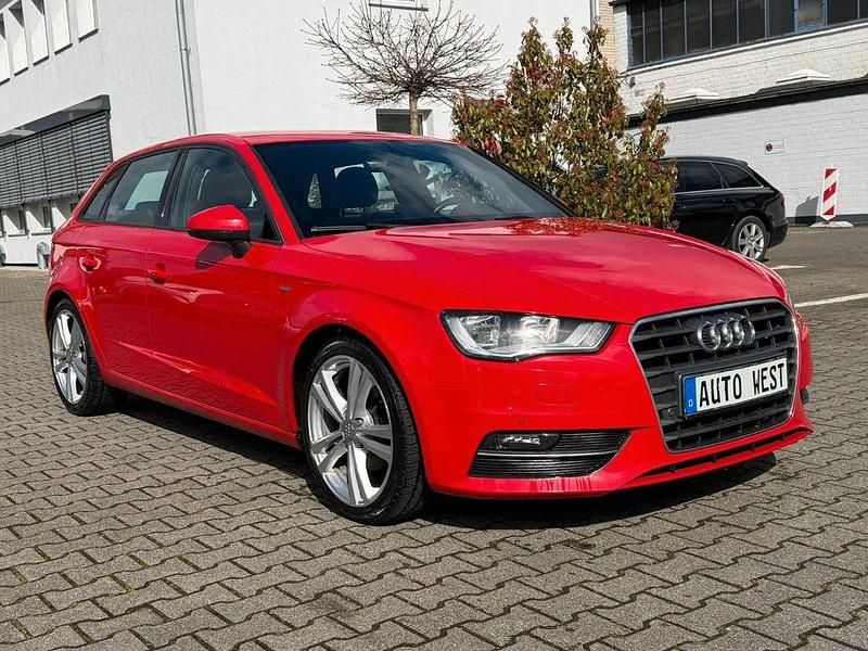 Gebraucht Audi A3 S-Line 150 PS (110 kW) 2015 Rot Limousine