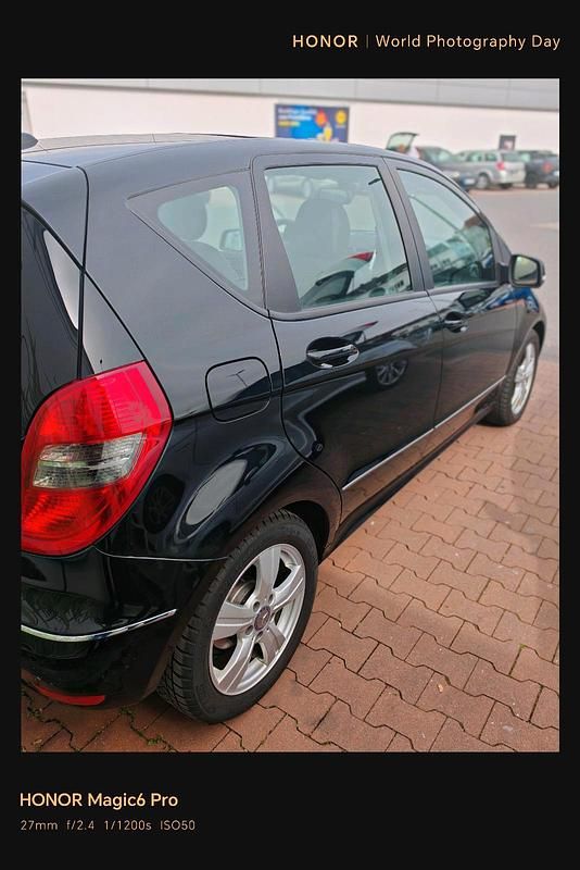 Gebraucht Mercedes A180 109 PS (80 kW) 2012 Schwarz Kleinwagen