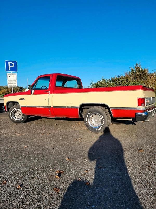 Rot Gebraucht 1987 Chevrolet Silverado SUV | 17.400 € - Bild 1/4