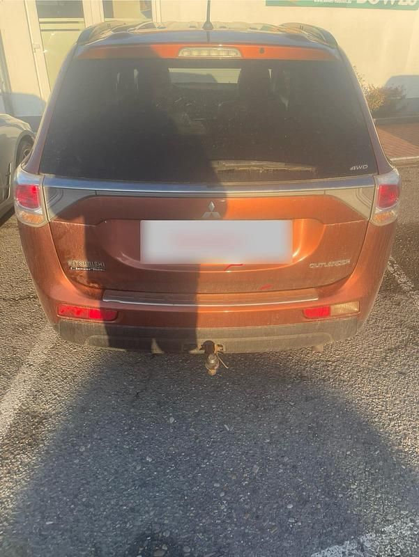 Gebraucht Mitsubishi Outlander 160 PS (117 kW) 2012 Orange SUV